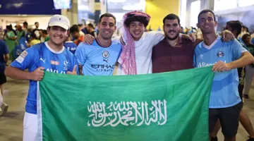 اجتماع الجماهير: أجواء التحضيرات لمباراة الهلال ومانشستر سيتي (صور)