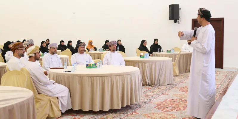 اجتماع في محافظة شمال الشرقية يستعرض آفاق الابتكار وتحسين كفاءة الأداء المؤسسي اجتماع في محافظة شمال الشرقية يستعرض آفاق الابتكار وتحسين كفاءة الأداء المؤسسي