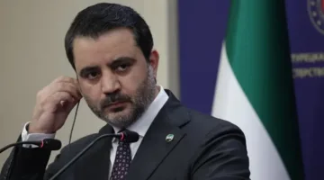 اجتماعات سورية – إسرائيلية – فرنسية – أميركية في باريس: المخاطر التي تهدد المرحلة الانتقالية في سوريا