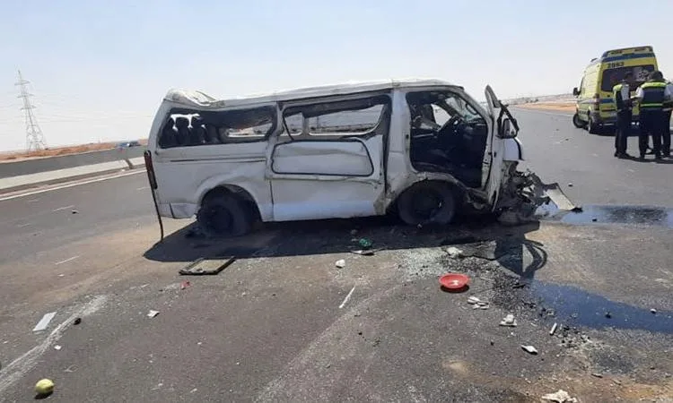 احتجاز سائق ميكروباص بعد وفاة 3 أشخاص وإصابة آخرين في المنوفية احتجاز سائق ميكروباص بعد وفاة 3 أشخاص وإصابة آخرين في المنوفية