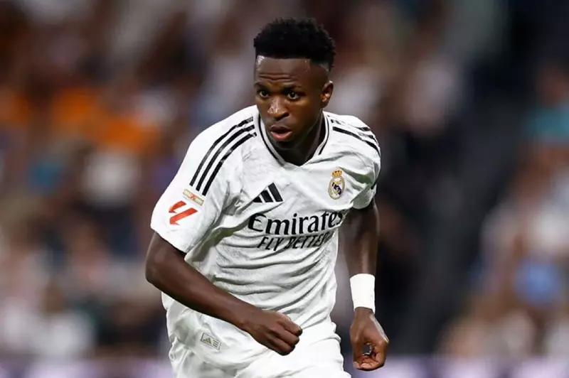 “احتمال البيع قائم”.. طلبات فينيسيوس تعقد عملية تجديد عقده مع ريال مدريد “احتمال البيع قائم”.. طلبات فينيسيوس تعقد عملية تجديد عقده مع ريال مدريد