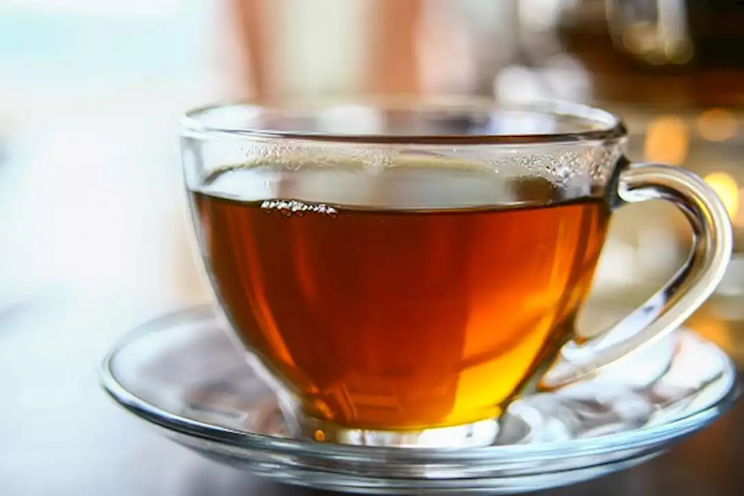 احذر من إضافة 3 ملاعق سكر إلى كوب الشاي كل يوم احذر من إضافة 3 ملاعق سكر إلى كوب الشاي كل يوم