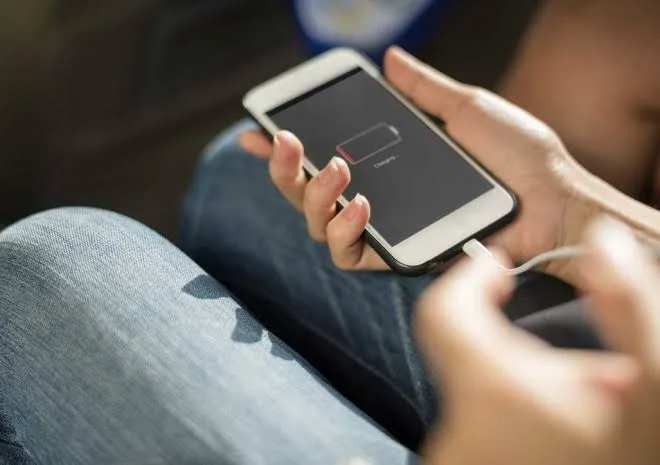 احفظ بطارية هاتفك: 3 استراتيجيات effektive لمواجهة الحرارة الشديدة