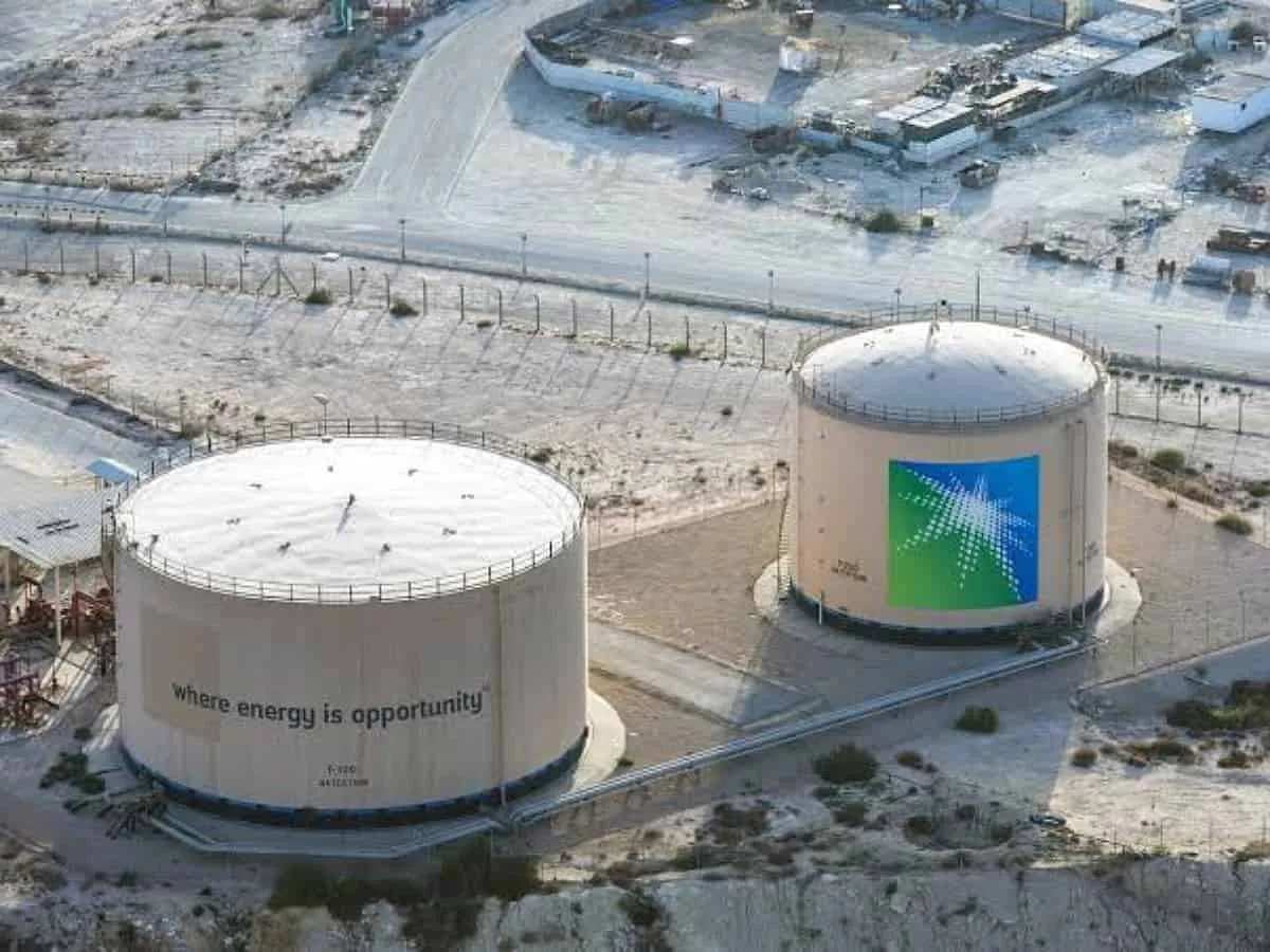 ارتفاع صادرات النفط السعودي إلى الصين لأعلى مستوى لها في أكثر من عامين ارتفاع صادرات النفط السعودي إلى الصين لأعلى مستوى لها في أكثر من عامين
