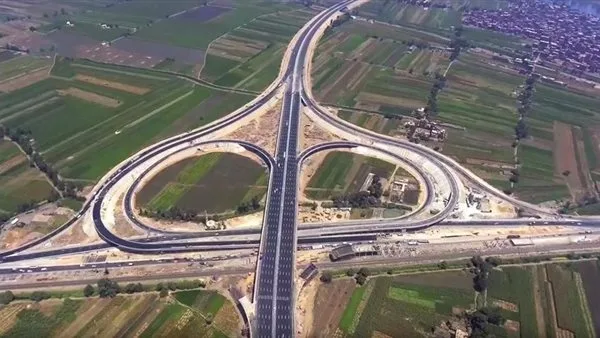 استئناف الحركة على الطريق الإقليمي غدًا: من الإسكندرية إلى السويس دون توقف استئناف الحركة على الطريق الإقليمي غدًا: من الإسكندرية إلى السويس دون توقف