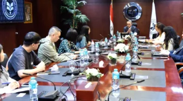 استثمار تبحث إمكانية نقل سلاسل إنتاج الملابس الصينية إلى مصر