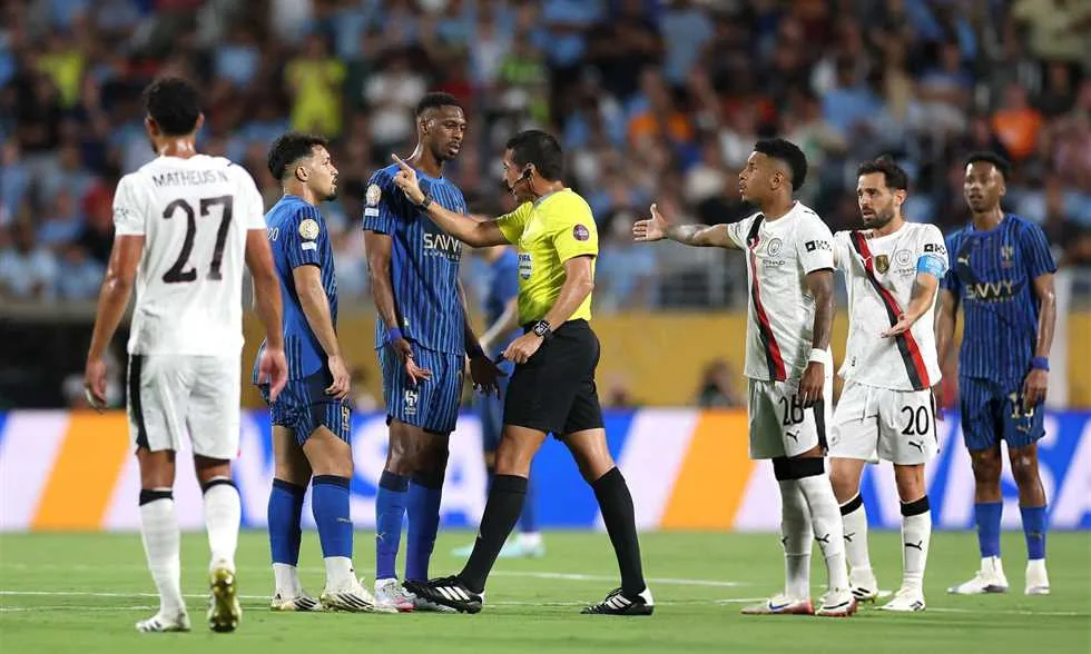 استراحة كأس العالم للأندية – مانشستر سيتي يتفوق على الهلال (1-0) مع انتهاء الشوط الأول