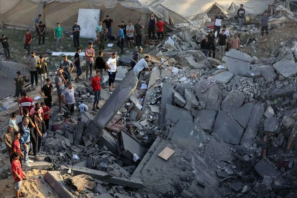 استشهاد 13 فلسطينيًا نتيجة استمرار قصف الاحتلال الإسرائيلي على قطاع غزة