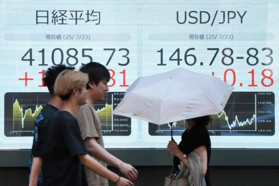 استقرار الدولار والين… وانخفاض بنسبة 2.5% لعملة «بيتكوين» استقرار الدولار والين… وانخفاض بنسبة 2.5% لعملة «بيتكوين»