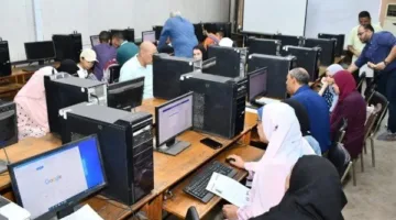 استكشف الكليات والمعاهد المتاحة لطلاب دبلوم الصنايع لمدة ثلاث سنوات.
