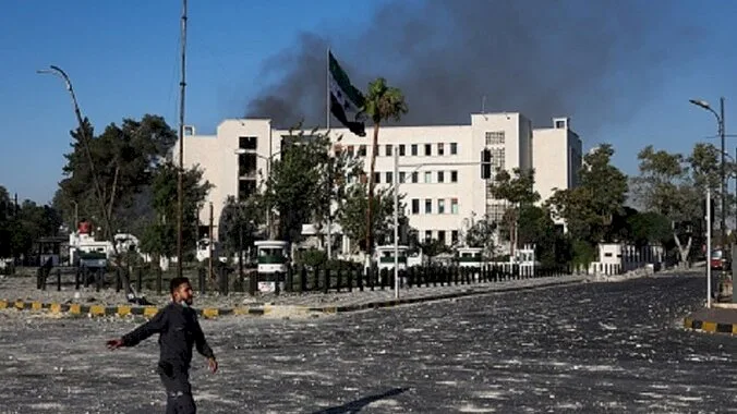 استهداف دمشق لحماية الدروز بناءً على طلب شيخ عقلهم! استهداف دمشق لحماية الدروز بناءً على طلب شيخ عقلهم!