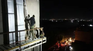 اشتعال حريق في مركز تسوق بجنوب بغداد يؤدي إلى وفاة العشرات