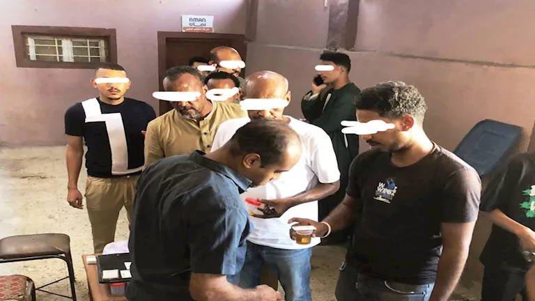 اعتقال 20 سائقًا بتهمة تعاطي المخدرات في حملة مفاجئة بأسوان (صور)