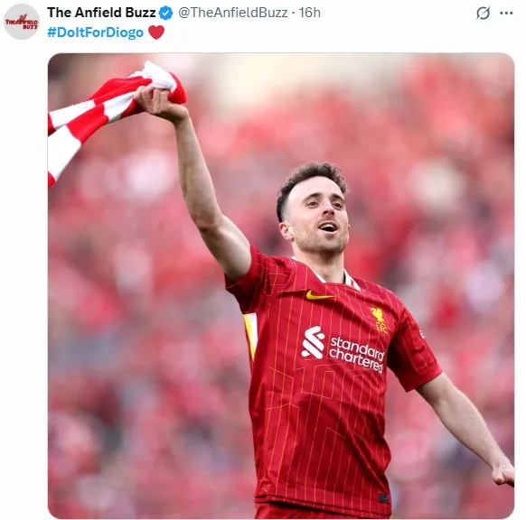 افعلوا ذلك من أجل جوتا.. جماهير ليفربول تشجع اللاعبين قبل انطلاق الموسم افعلوا ذلك من أجل جوتا.. جماهير ليفربول تشجع اللاعبين قبل انطلاق الموسم