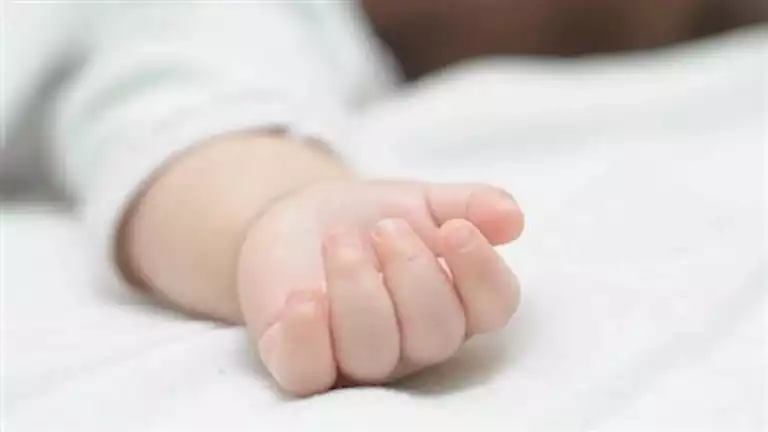 اكتشاف رضيعة حديثة الولادة ملقاة تحت مسجد في قنا اكتشاف رضيعة حديثة الولادة ملقاة تحت مسجد في قنا