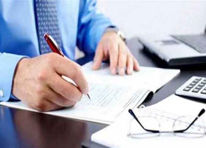 اكتشف مدة إجازتك السنوية حسب قانون العمل الجديد واستنادًا إلى فترة الخدمة.