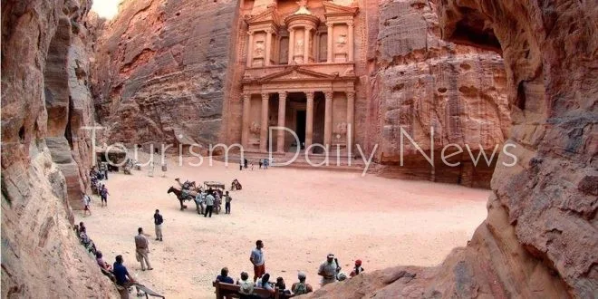 الأردن يستقبل 3.3 مليون زائر خلال النصف الأول من السنة الأردن يستقبل 3.3 مليون زائر خلال النصف الأول من السنة