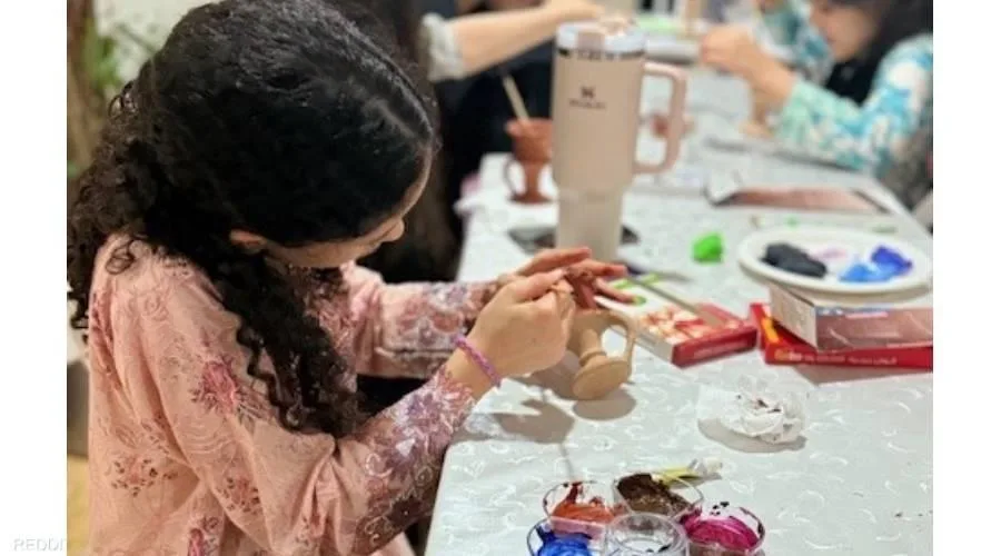 «الأرشيف الوطني» يعزز المخيمات الصيفية الطلابية بـ 71 نشاطاً مختلفاً «الأرشيف الوطني» يعزز المخيمات الصيفية الطلابية بـ 71 نشاطاً مختلفاً