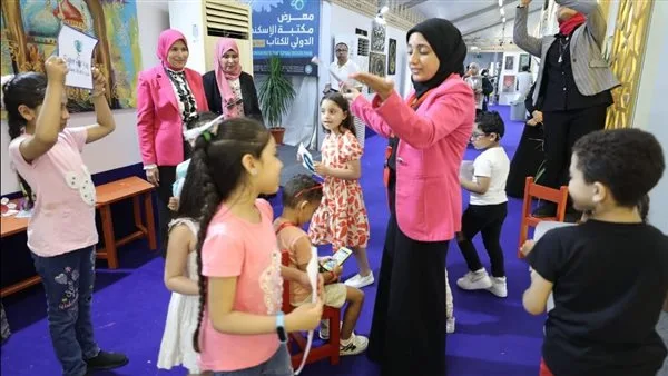 الأزهر يطلق حملة لحماية عيون الأطفال في معرض الإسكندرية للكتاب الأزهر يطلق حملة لحماية عيون الأطفال في معرض الإسكندرية للكتاب