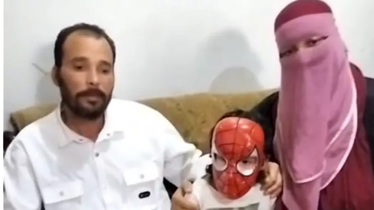 الأسرة في المنوفية تحكي عن مأساة ابنها ضحية اعتداء النقاش في العشة الأسرة في المنوفية تحكي عن مأساة ابنها ضحية اعتداء النقاش في العشة