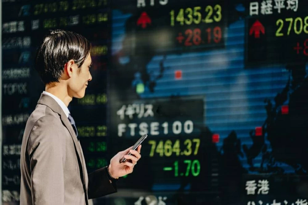 الأسواق الآسيوية تنخفض في ظل غموض سياسات الاحتياطي الفيدرالي وصفقات ترامب الأسواق الآسيوية تنخفض في ظل غموض سياسات الاحتياطي الفيدرالي وصفقات ترامب
