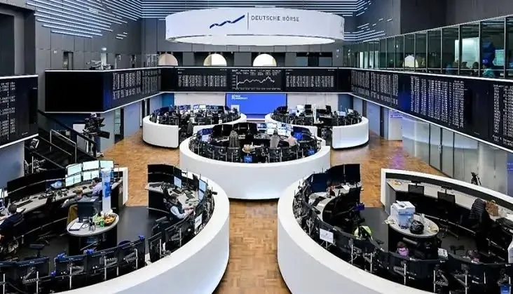الأسواق الأوروبية تستعد لافتتاح منخفض مع انتظار الأنباء التجارية من الولايات المتحدة الأسواق الأوروبية تستعد لافتتاح منخفض مع انتظار الأنباء التجارية من الولايات المتحدة