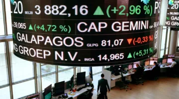 الأسواق الأوروبية تسجل تراجعاً عقب الاتفاق التجاري بين بروكسل وواشنطن