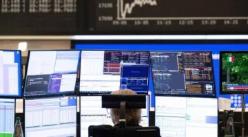 الأسواق الأوروبية تظهر تبايناً في ظل تهديدات ترامب بفرض رسوم على الواردات