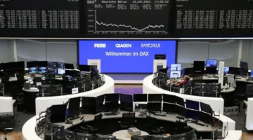 الأسواق الأوروبية تنهي تداولاتها بتراجع
