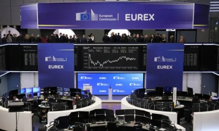 الأسواق الأوروبية تنهي تعاملاتها بارتفاع بعد قرار البنك المركزي الأوروبي بشأن أسعار الفائدة الأسواق الأوروبية تنهي تعاملاتها بارتفاع بعد قرار البنك المركزي الأوروبي بشأن أسعار الفائدة