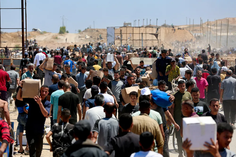 الأمم المتحدة تُوثق مقتل حوالي 800 فلسطيني أثناء سعيهم للحصول على المساعدات في غزة. الأمم المتحدة تُوثق مقتل حوالي 800 فلسطيني أثناء سعيهم للحصول على المساعدات في غزة.