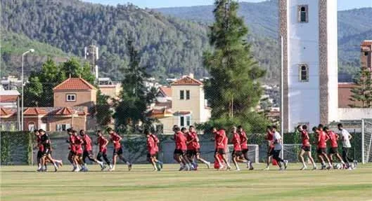 الأهلي يبدأ تدريباته الثانية في تونس اليوم تحضيرًا للموسم الجديد