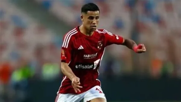 الأهلي يتخذ قرارًا بشأن عروض انتقال رضا سليم في الصيف الأهلي يتخذ قرارًا بشأن عروض انتقال رضا سليم في الصيف