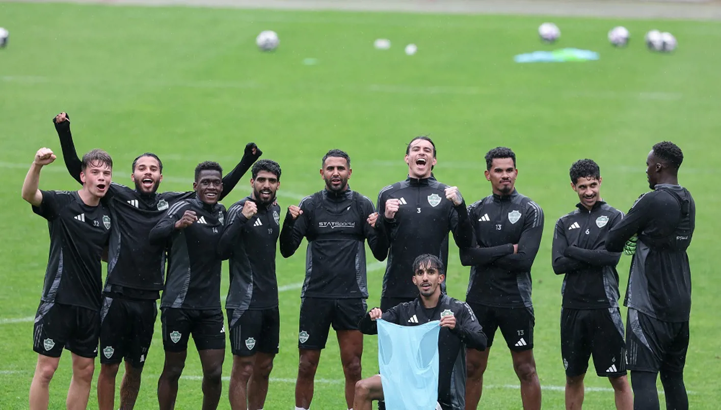 الأهلي يتصدى لغياب الهلال في هونغ كونغ
