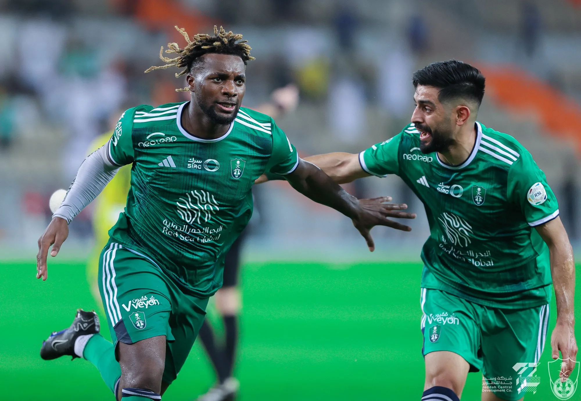 الأهلي يجيب على عرض رين لضم ماكسيمان