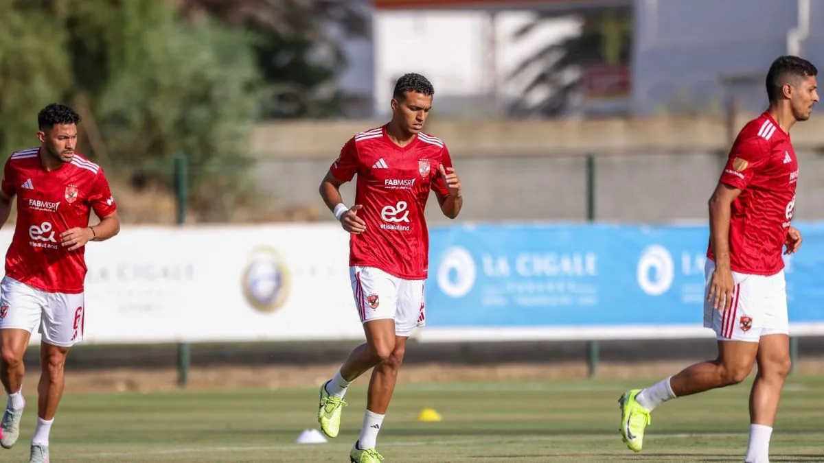 الأهلي يحقق الفوز على الملعب التونسي بثلاثة أهداف في الشوط الأول