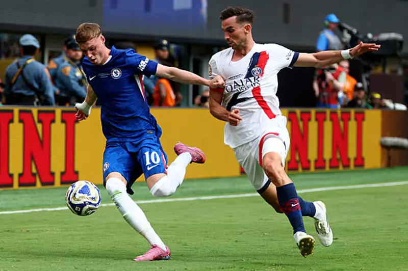 الأهلي يحقق ملايين والتشيلسي البطل التاريخي: الجوائز المالية لكافة فرق كأس العالم للأندية (صور) الأهلي يحقق ملايين والتشيلسي البطل التاريخي: الجوائز المالية لكافة فرق كأس العالم للأندية (صور)