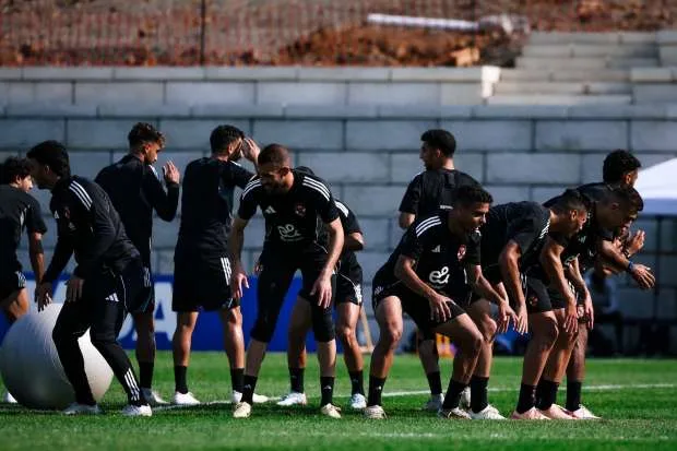 الأهلي يشارك في ثلاث مباريات ودية خلال معسكره في تونس.. اكتشف التفاصيل الأهلي يشارك في ثلاث مباريات ودية خلال معسكره في تونس.. اكتشف التفاصيل