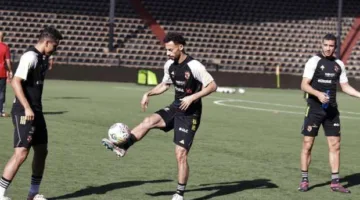 الأهلي يعلن عن سبب مفاجئ وراء تراجع الحزم عن التعاقد مع أحمد عبد القادر.