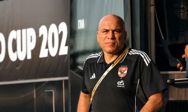 الأهلي يكشف عن تفاصيل جديدة بخصوص تعديل عقد إمام عاشور الأهلي يكشف عن تفاصيل جديدة بخصوص تعديل عقد إمام عاشور