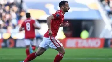 الأهلي يكشف عن خطة أحمد عبد القادر للانتقال إلى الزمالك والشرط الوحيد لخروجه.