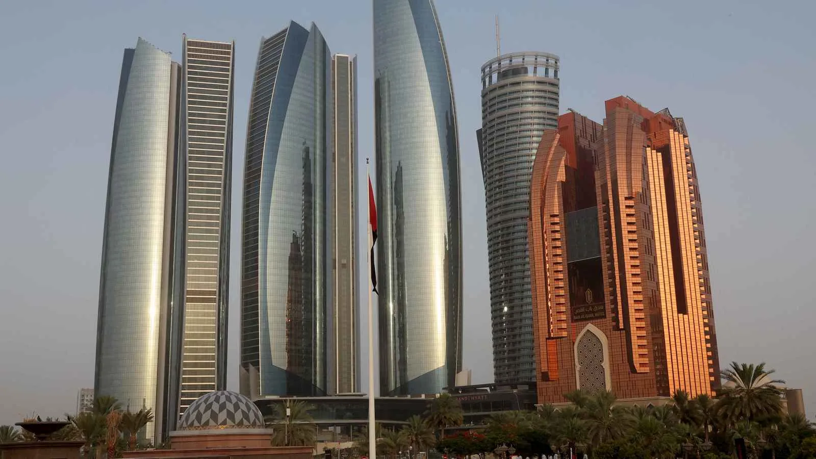 الإمارات تعبر عن ارتياحها لإزالتها من قائمة الدول ذات المخاطر المرتفعة في جرائم غسل الأموال الإمارات تعبر عن ارتياحها لإزالتها من قائمة الدول ذات المخاطر المرتفعة في جرائم غسل الأموال