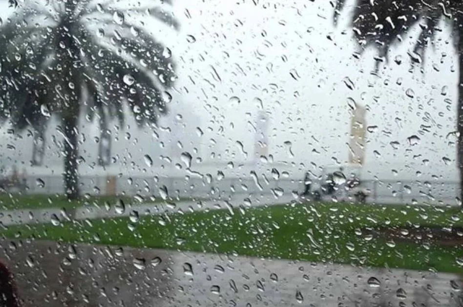 الإمارات: هطول أمطار غزيرة وتساقط برد اليوم الأربعاء (فيديو) الإمارات: هطول أمطار غزيرة وتساقط برد اليوم الأربعاء (فيديو)