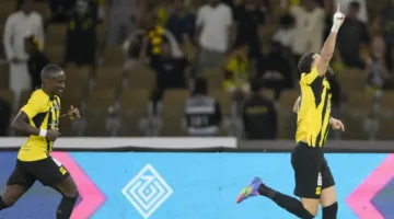 الاتحاد يختتم تفاصيل عقد بنزيما الجديد