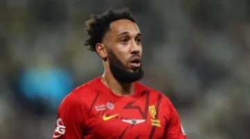 الاتفاق السعودي يعلن عن انضمام المهاجم الجابوني أوباميانغ.