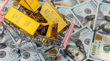 الارتباط بين الذهب والدولار: تفاوت بين الأسواق العالمية والمحلية