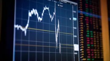 الاقتصاد العالمي يتراجع تدريجياً في مقاومته