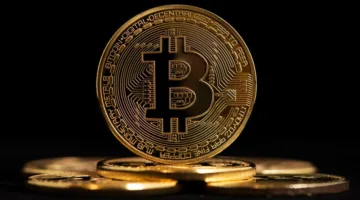 البتكوين تتخطى 123 ألف دولار