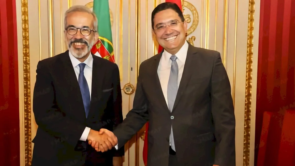 البرتغال تؤكد تأييدها التام لمبادرة الحكم الذاتي التي تقدمها المغرب. البرتغال تؤكد تأييدها التام لمبادرة الحكم الذاتي التي تقدمها المغرب.