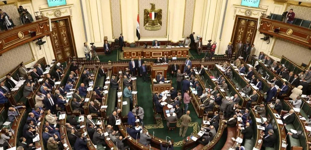 البرلمان يوافق على البند الثاني من قانون الإيجارات القديمة البرلمان يوافق على البند الثاني من قانون الإيجارات القديمة